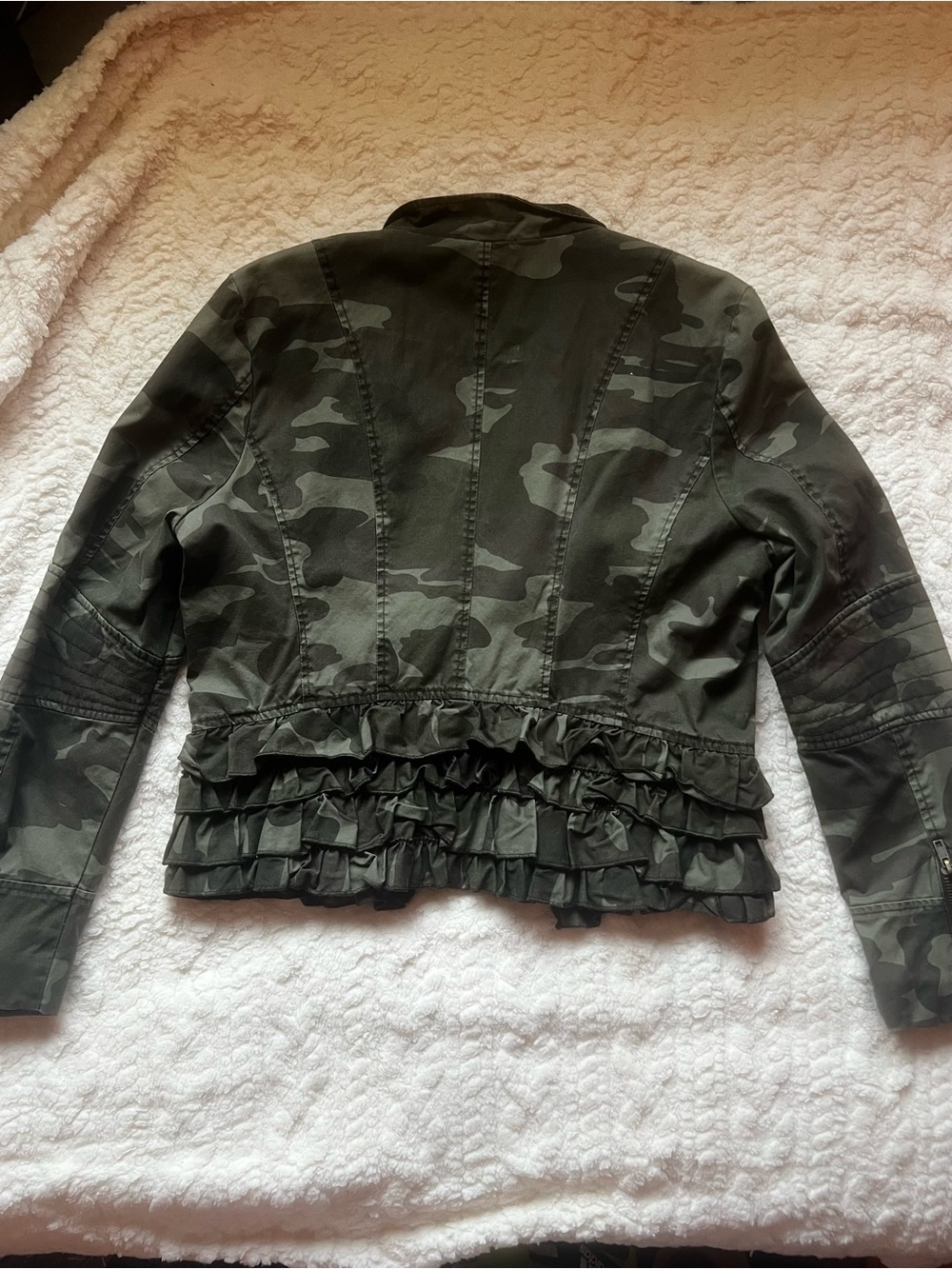 Black Rivet Olive Green Camo Ruffled Utility Jacket - Black Rivet - Picture 2 of 5